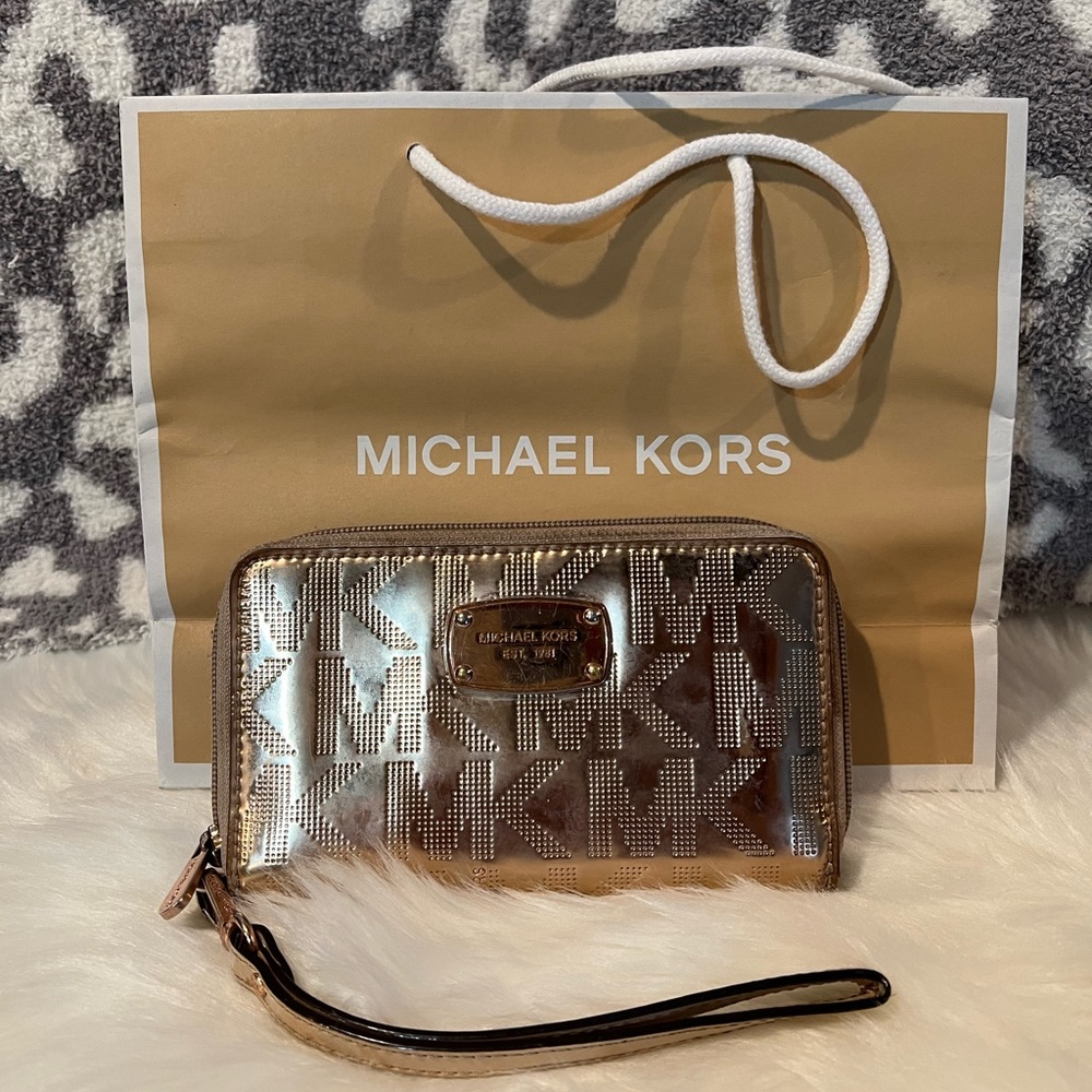 Michael Kors Wristlet